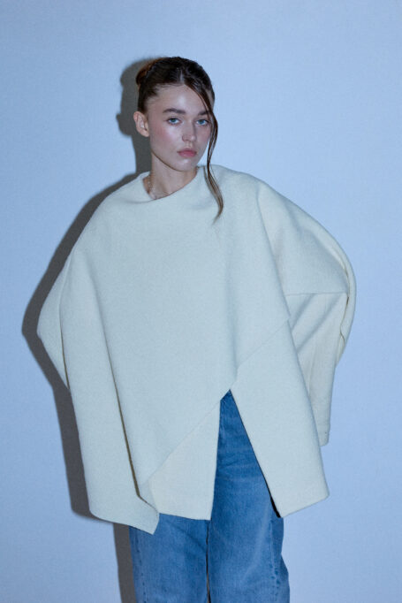 Wełniana kurtka Alba z szalem