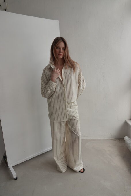 Proste spodnie bez zapięcia Bea